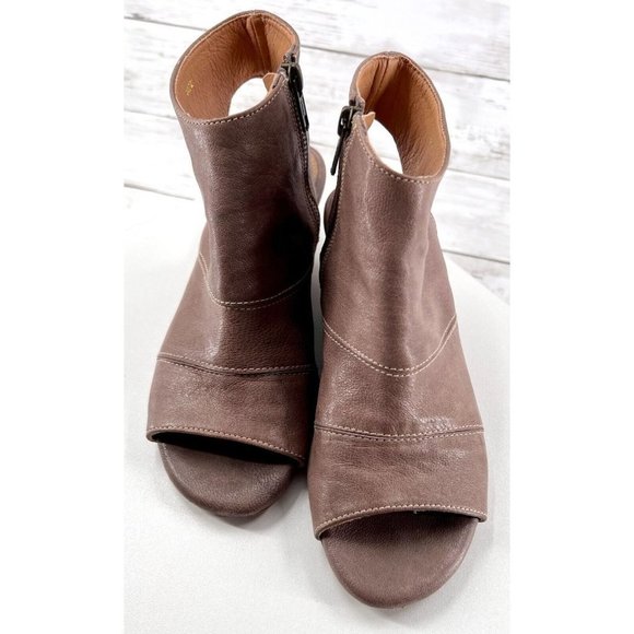 Garnet Hill Madelyn Wedge Women's 6 Italian Leather Zip Peep Toe Mushroom Brown - Picture 4 of 8